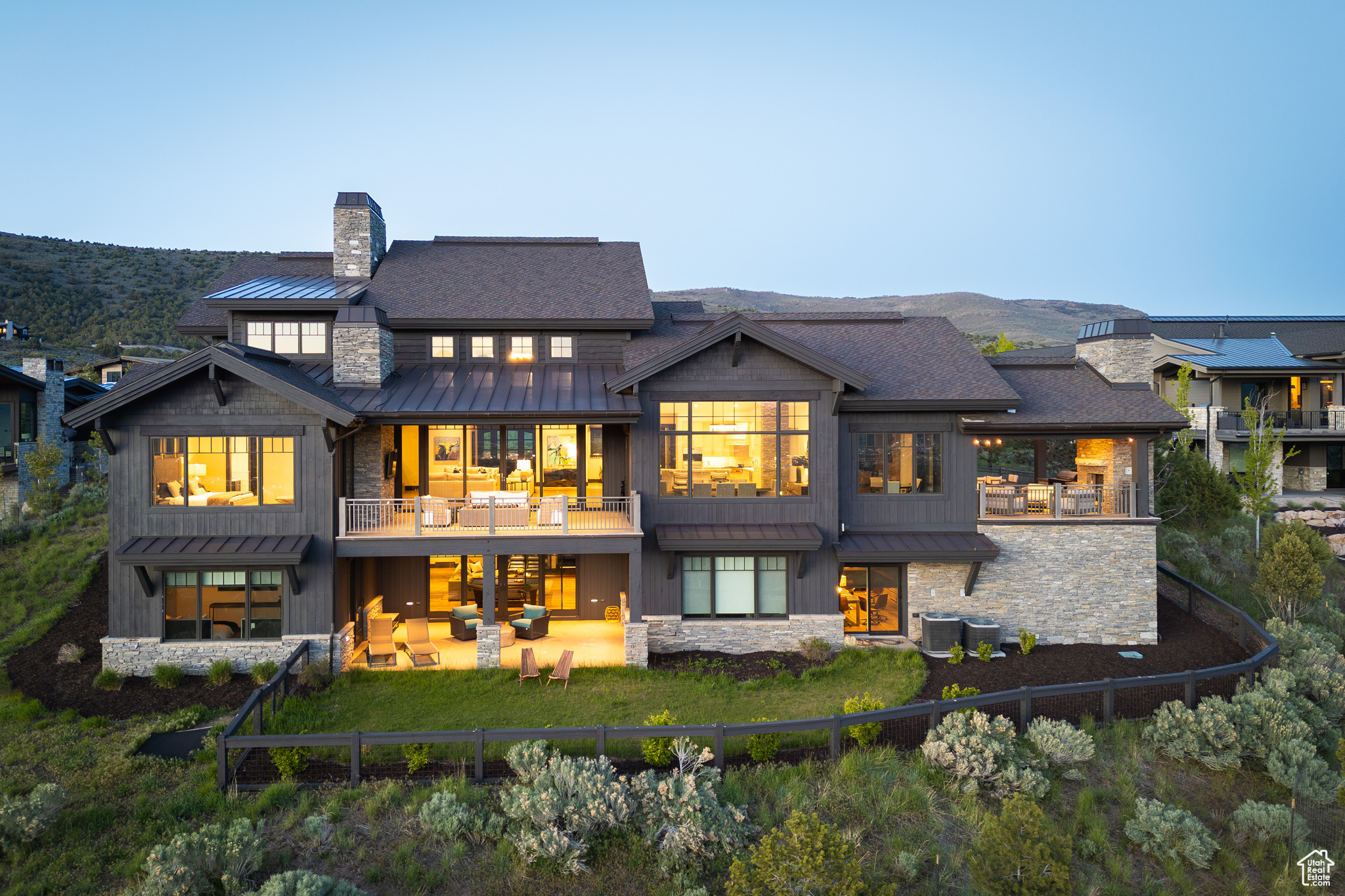 RED LEDGES - Residential