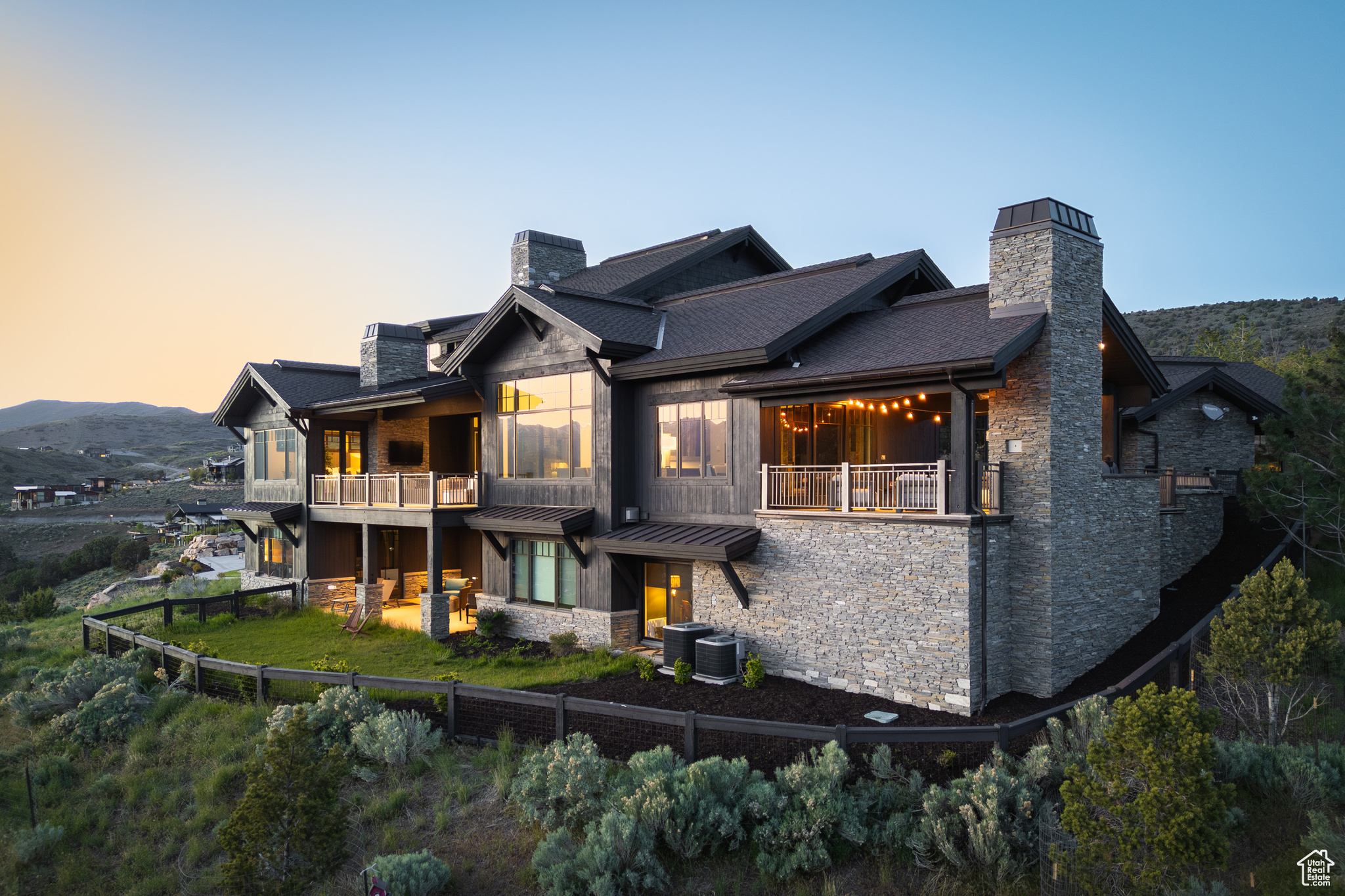 RED LEDGES - Residential