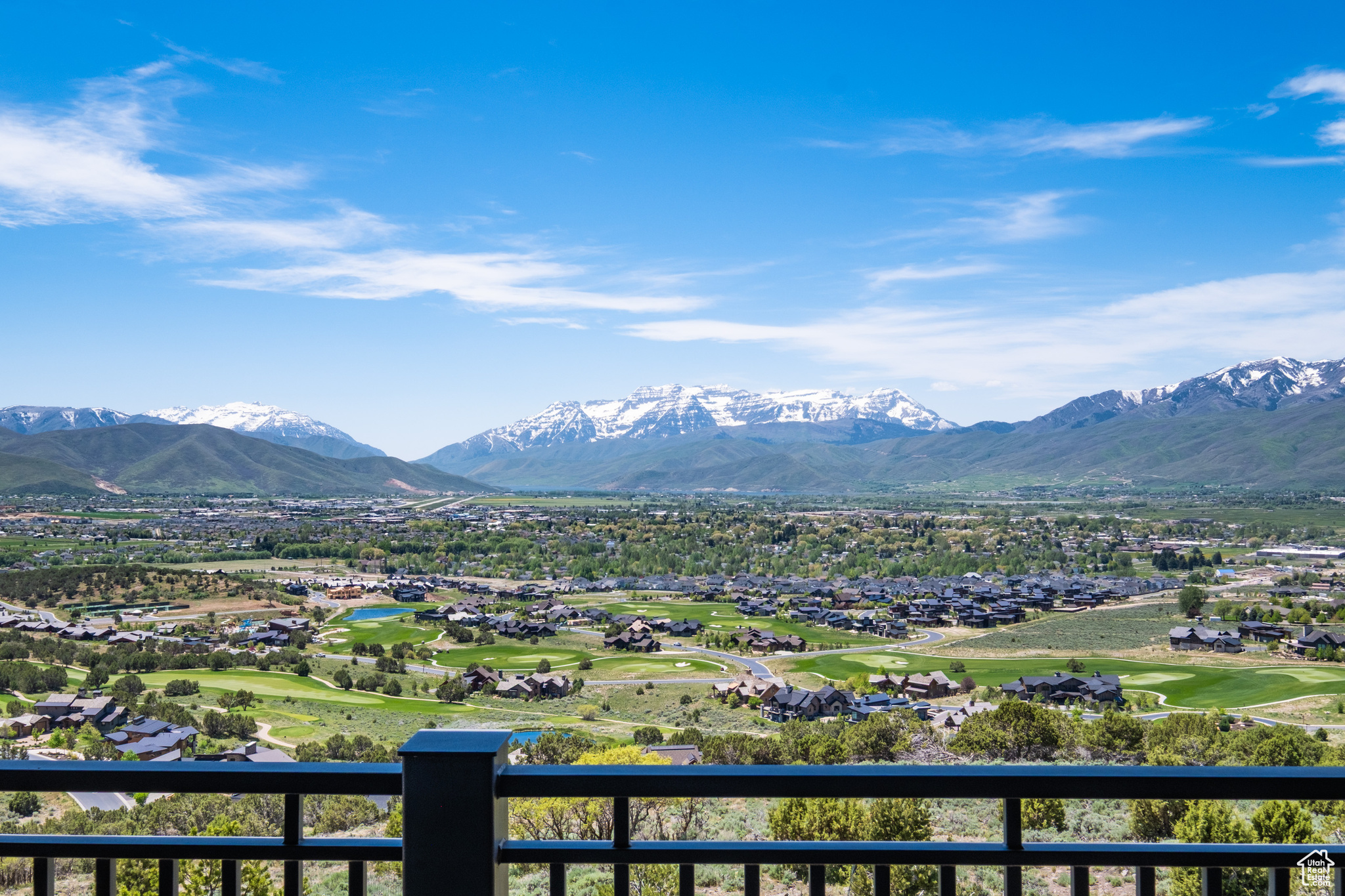 RED LEDGES - Residential