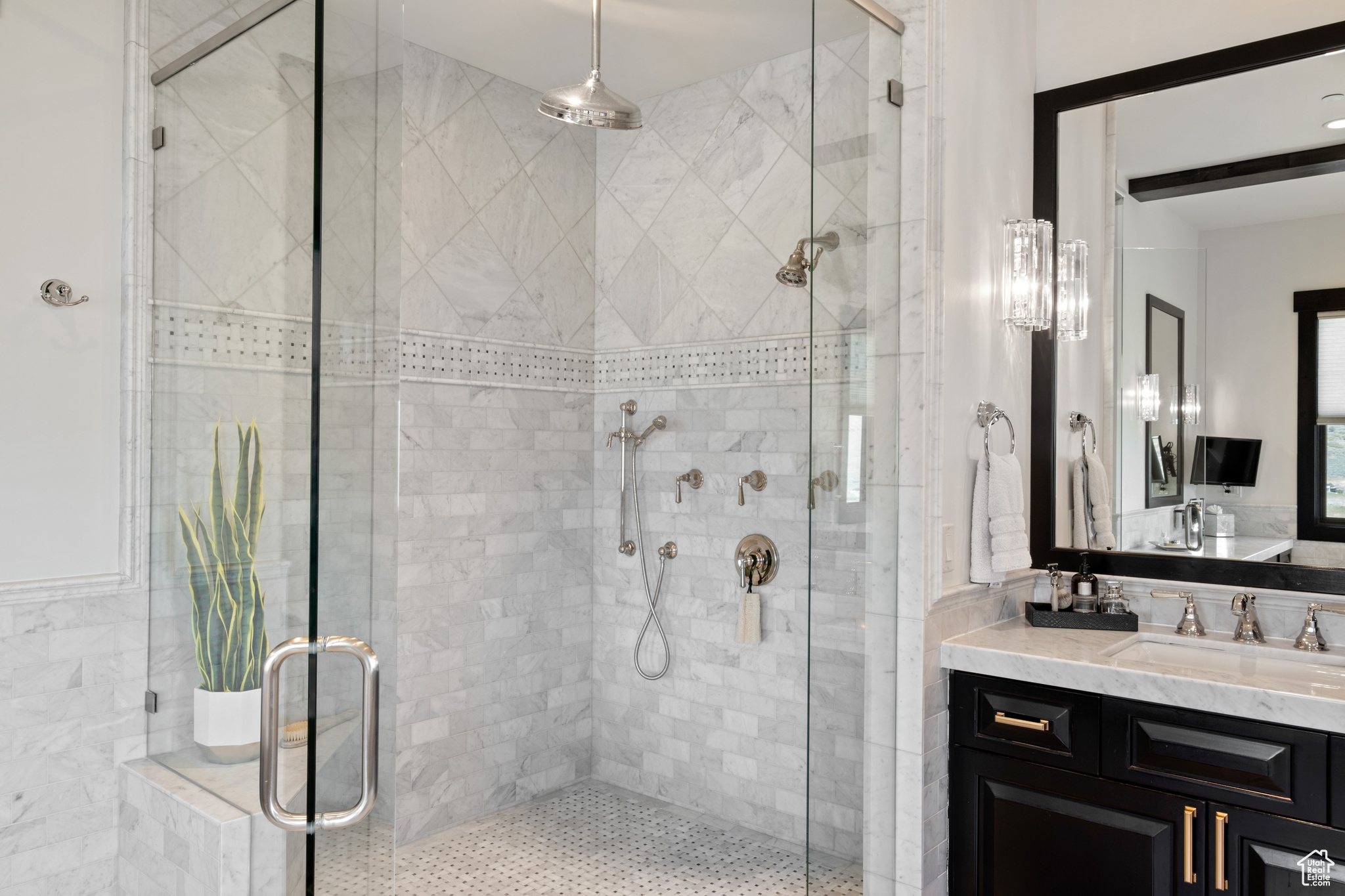 RED LEDGES - Residential