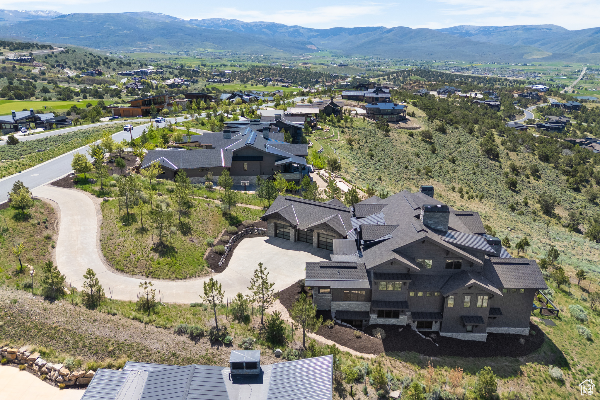 RED LEDGES - Residential