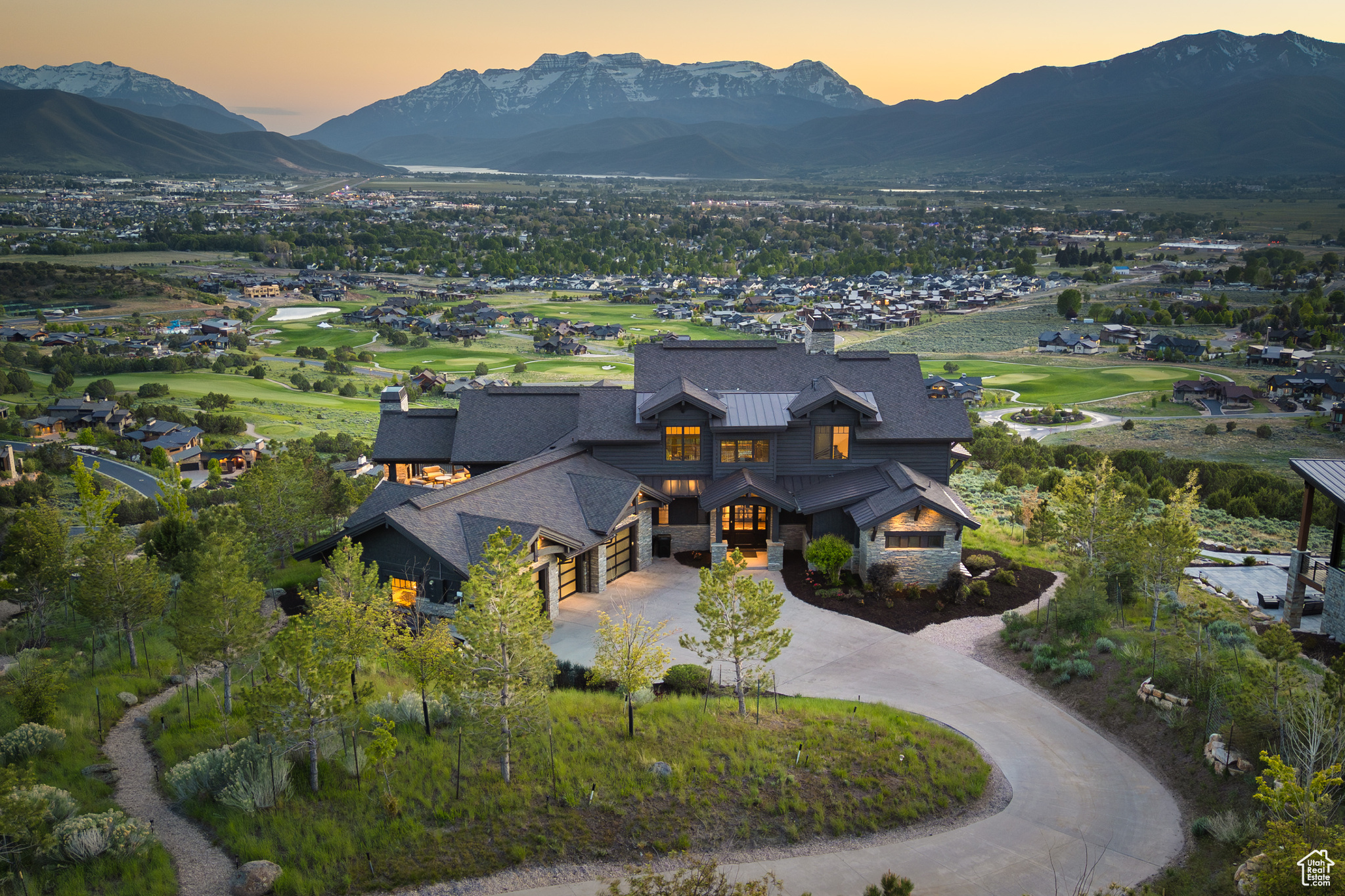 RED LEDGES - Residential