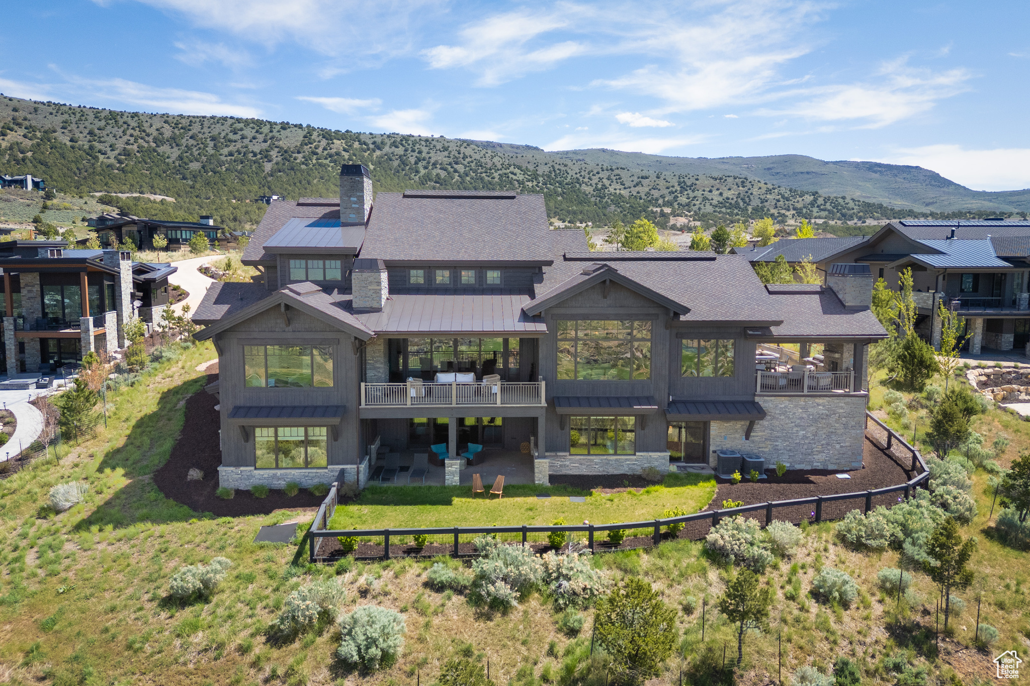 RED LEDGES - Residential