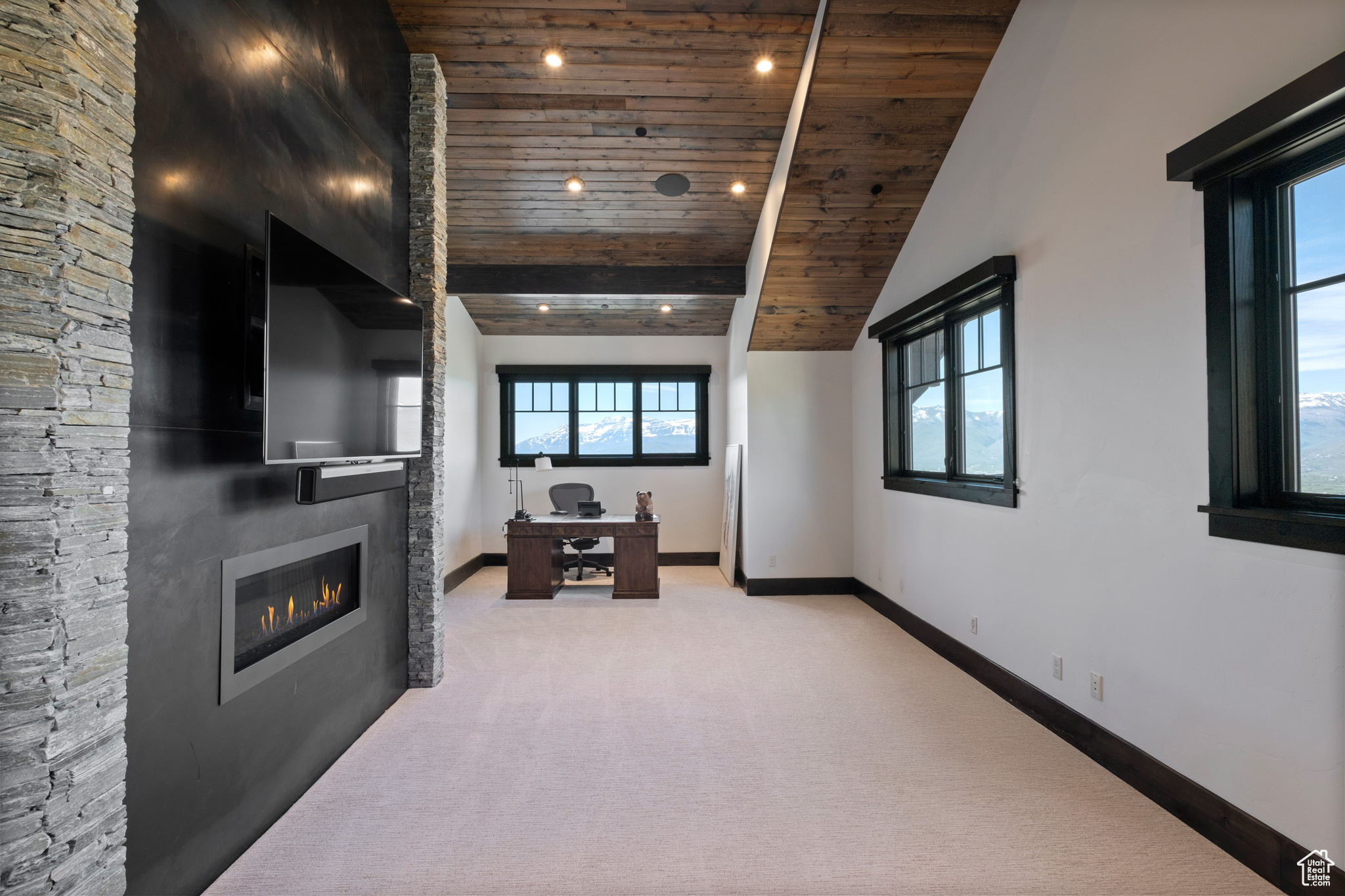 RED LEDGES - Residential