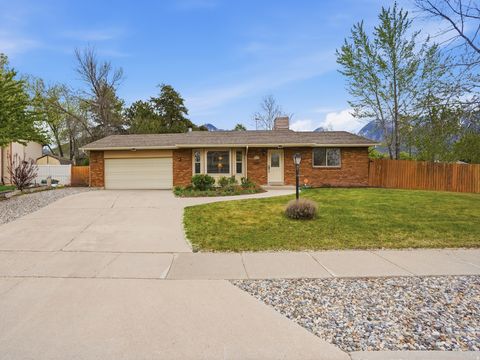 Photo of 8917 S POWDERHORN DR E, Sandy, UT 84093 (MLS # 2147572)