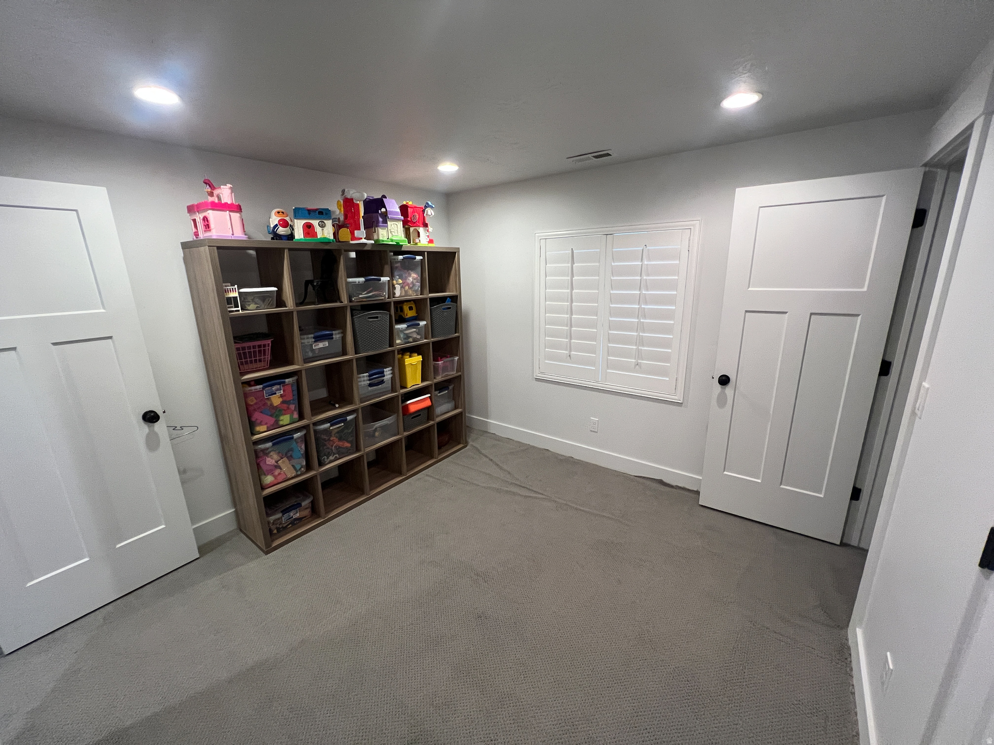 EAST MEADOWS ESTATES - Residential