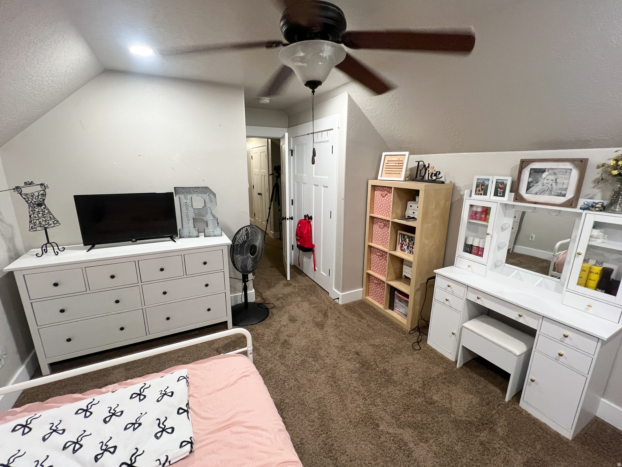 EAST MEADOWS ESTATES - Residential