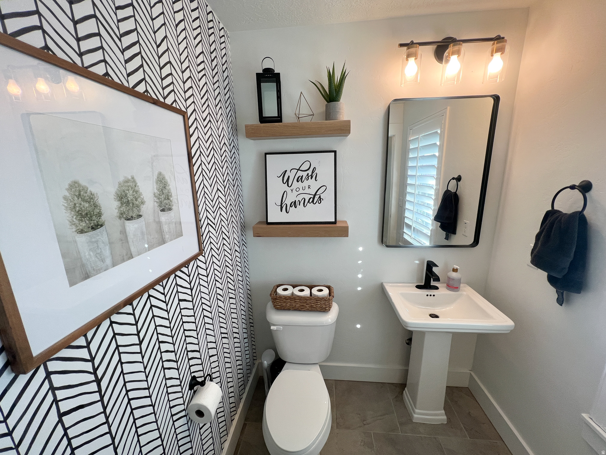 EAST MEADOWS ESTATES - Residential