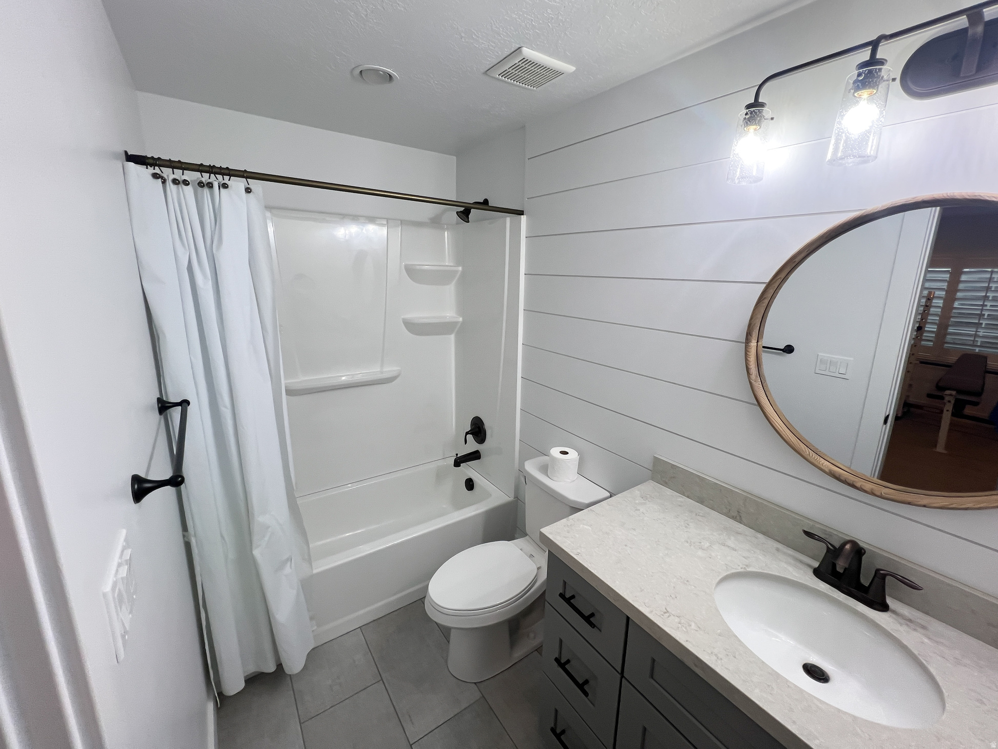 EAST MEADOWS ESTATES - Residential