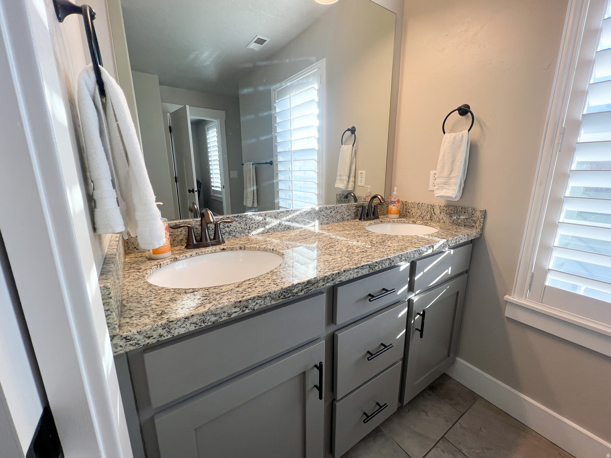 EAST MEADOWS ESTATES - Residential