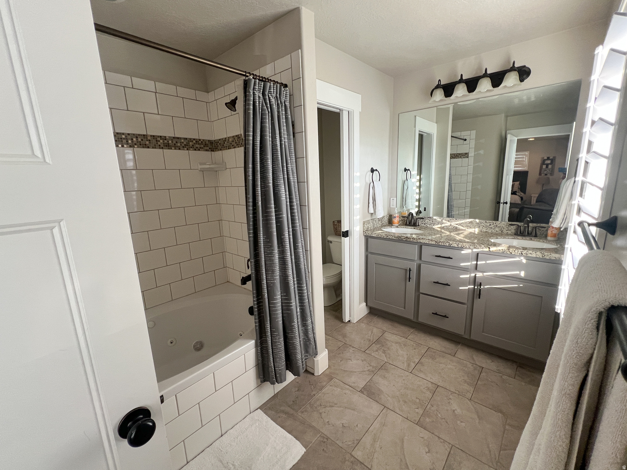 EAST MEADOWS ESTATES - Residential