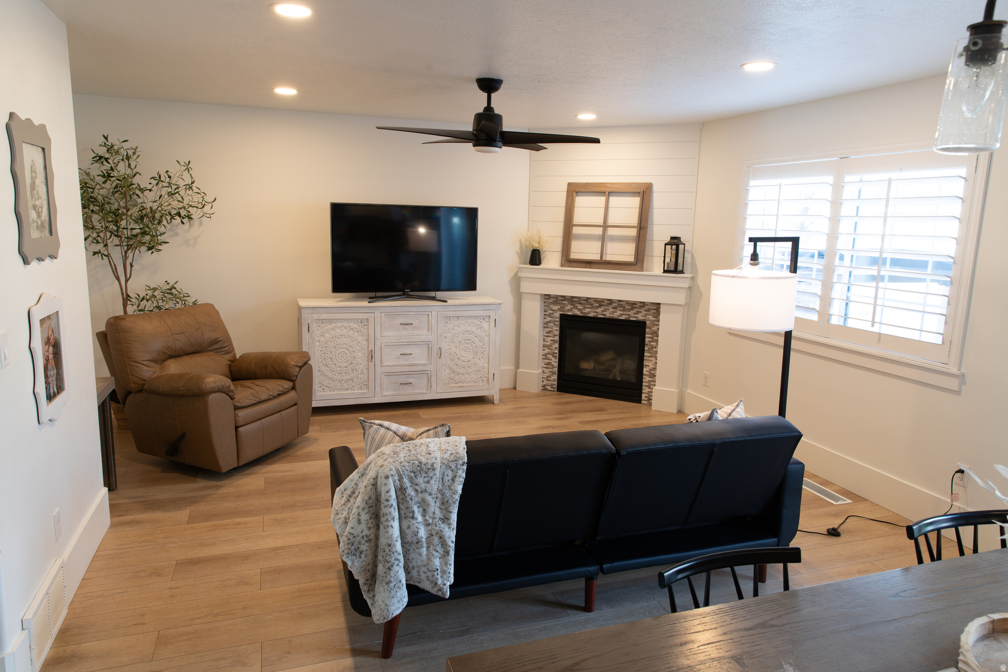 EAST MEADOWS ESTATES - Residential