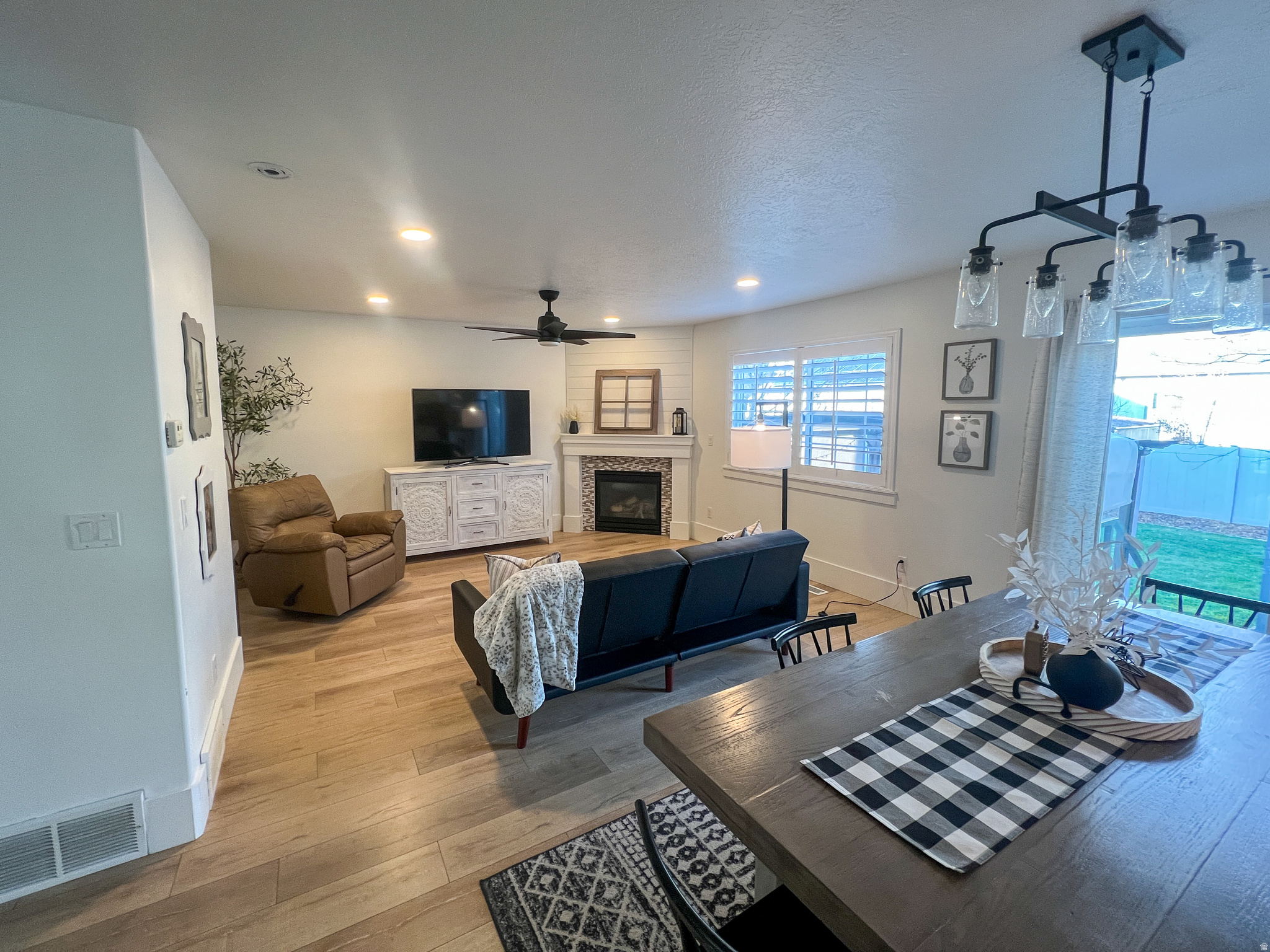 EAST MEADOWS ESTATES - Residential