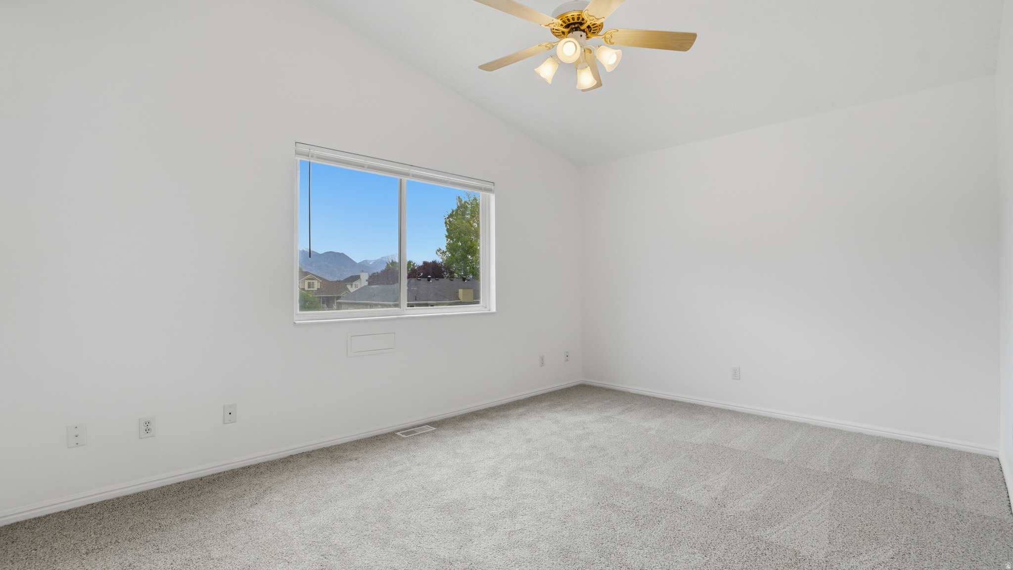 SUMMER CREST - Residential