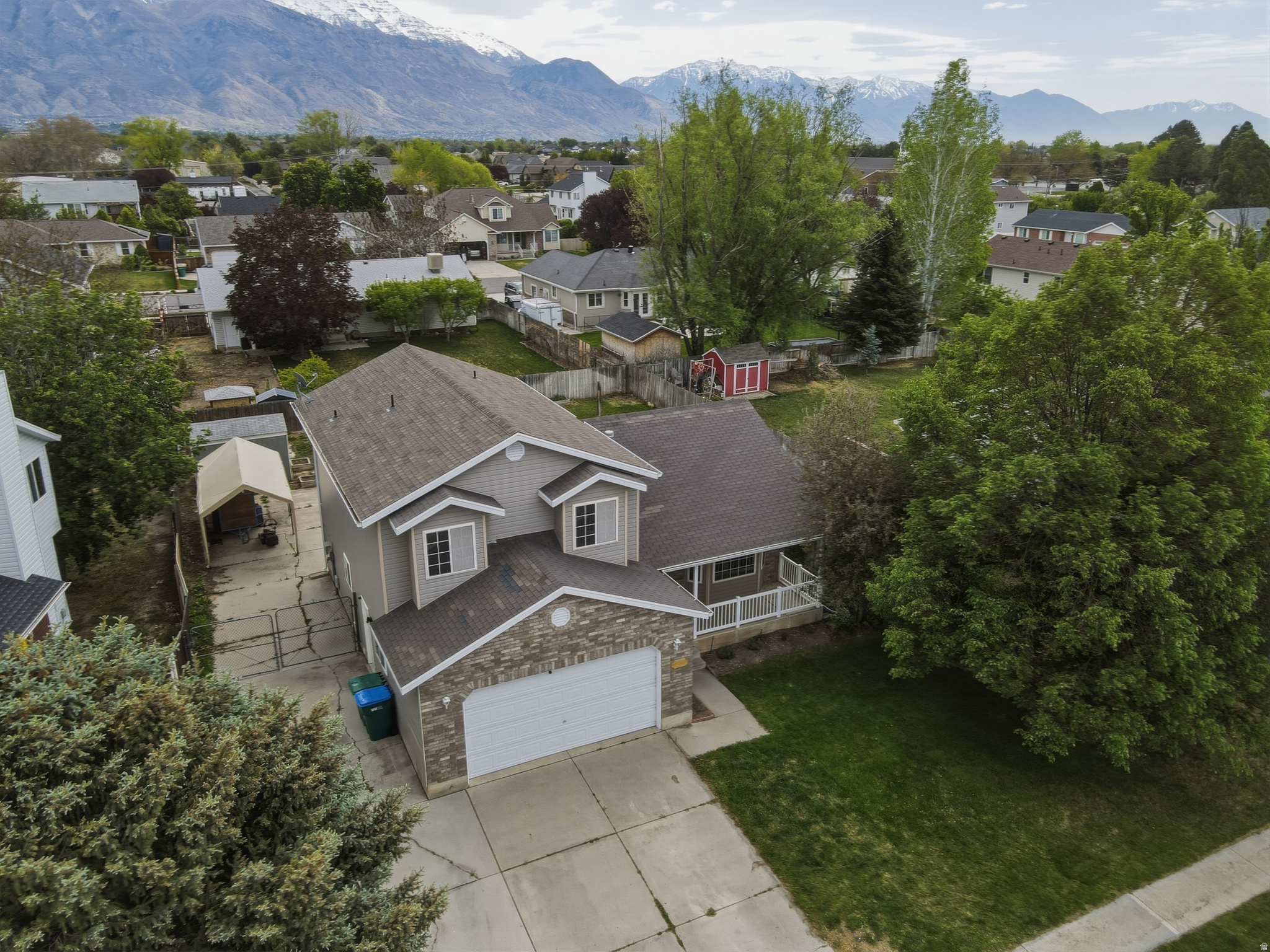 SUMMER CREST - Residential