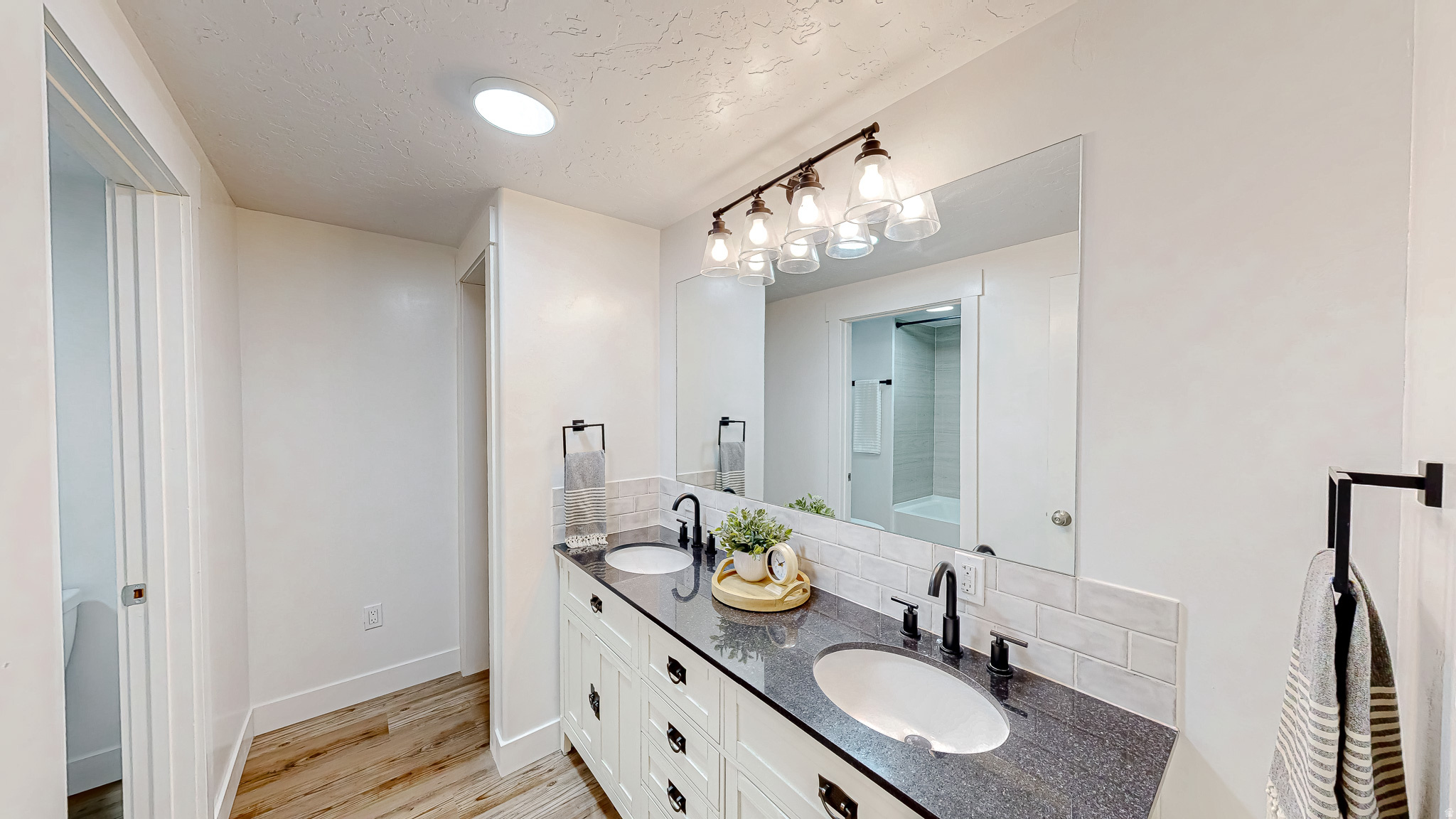 QUAIL BROOK ESTATES - Residential