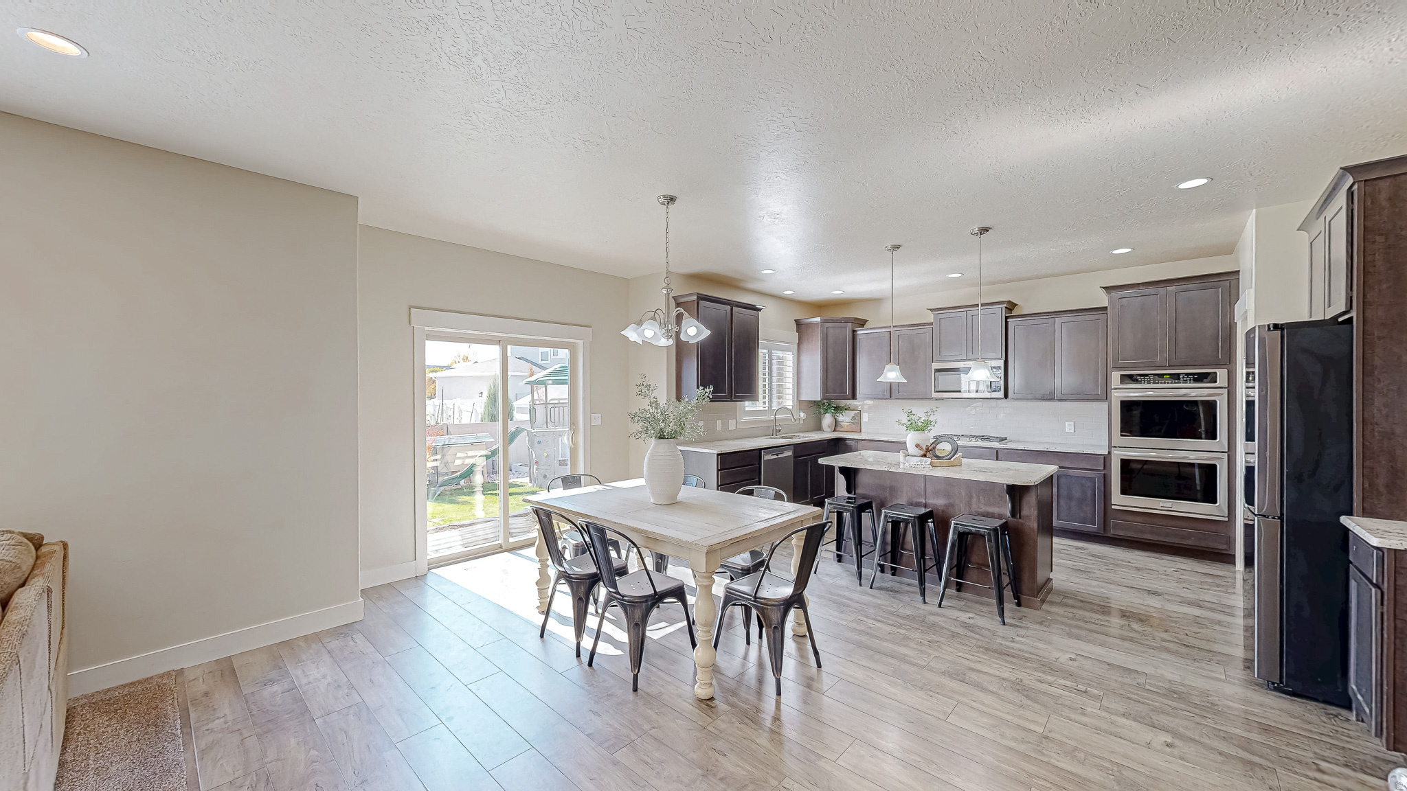 QUAIL BROOK ESTATES - Residential