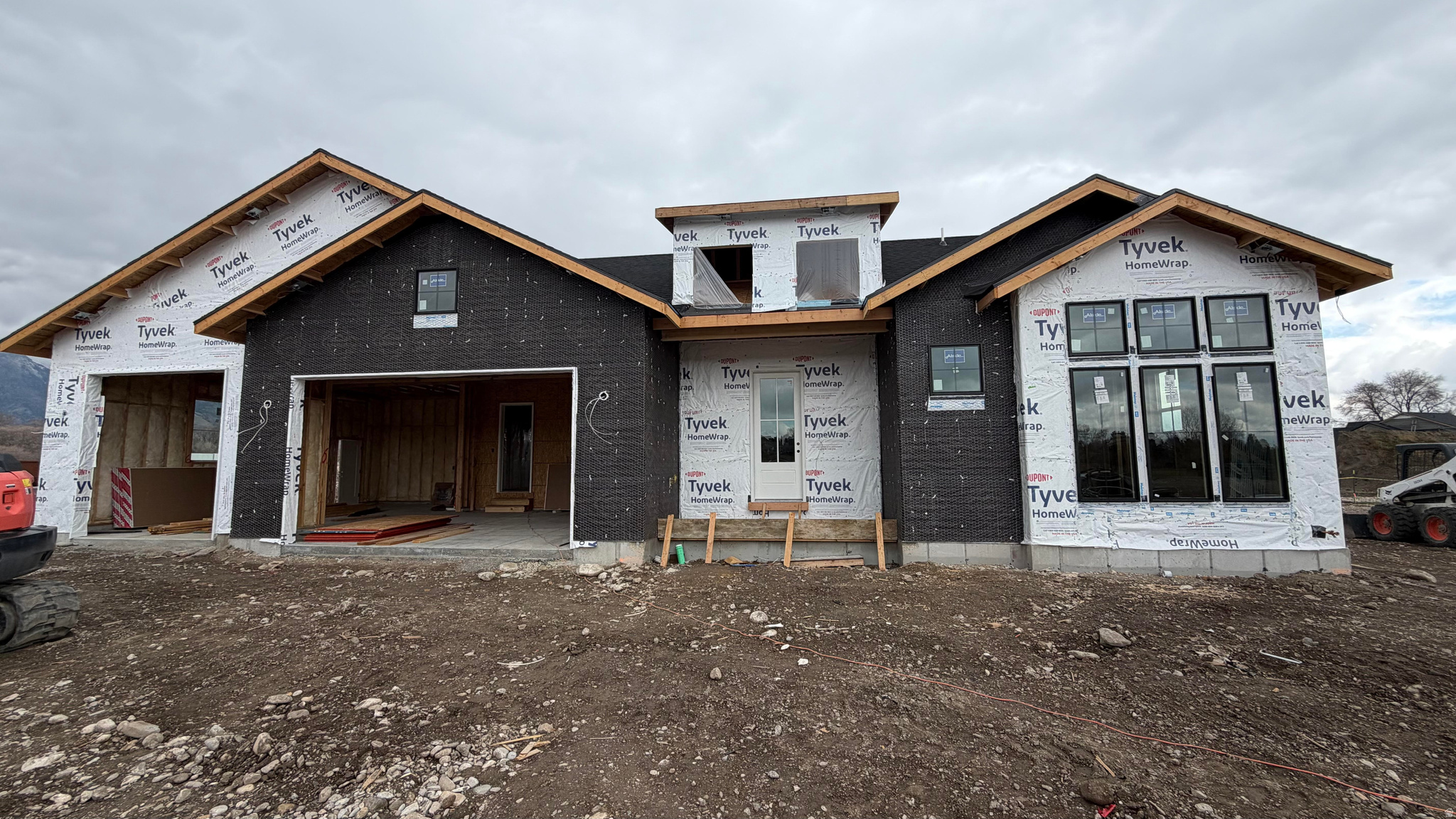 THE BRIDGES - Residential