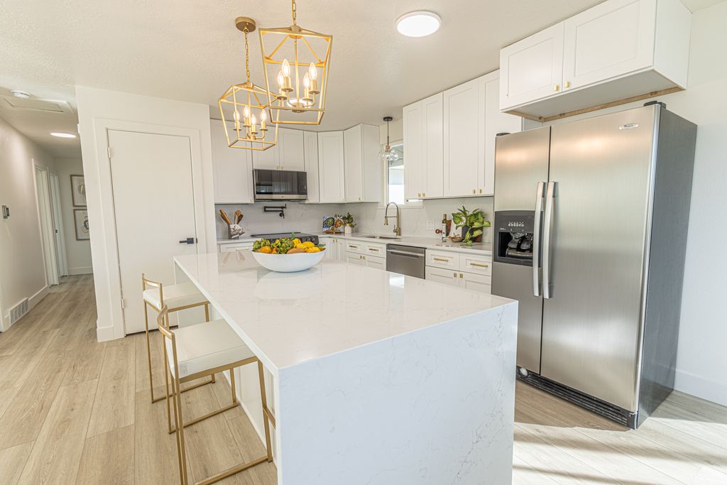 Photo of 365 S 1015 W, Orem, UT 84058 (MLS # 2146309)