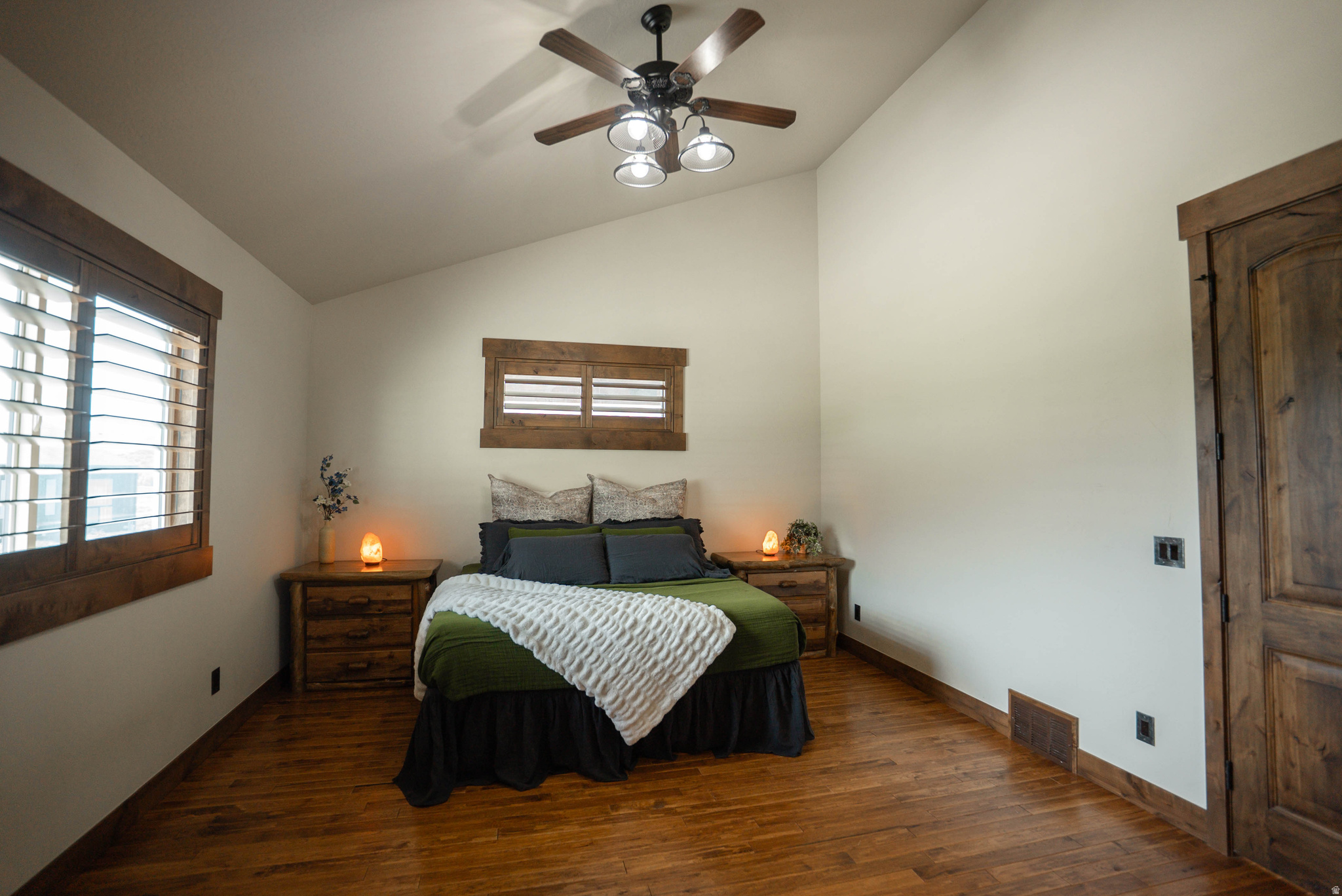 COTTONWOOD CANYON - Residential