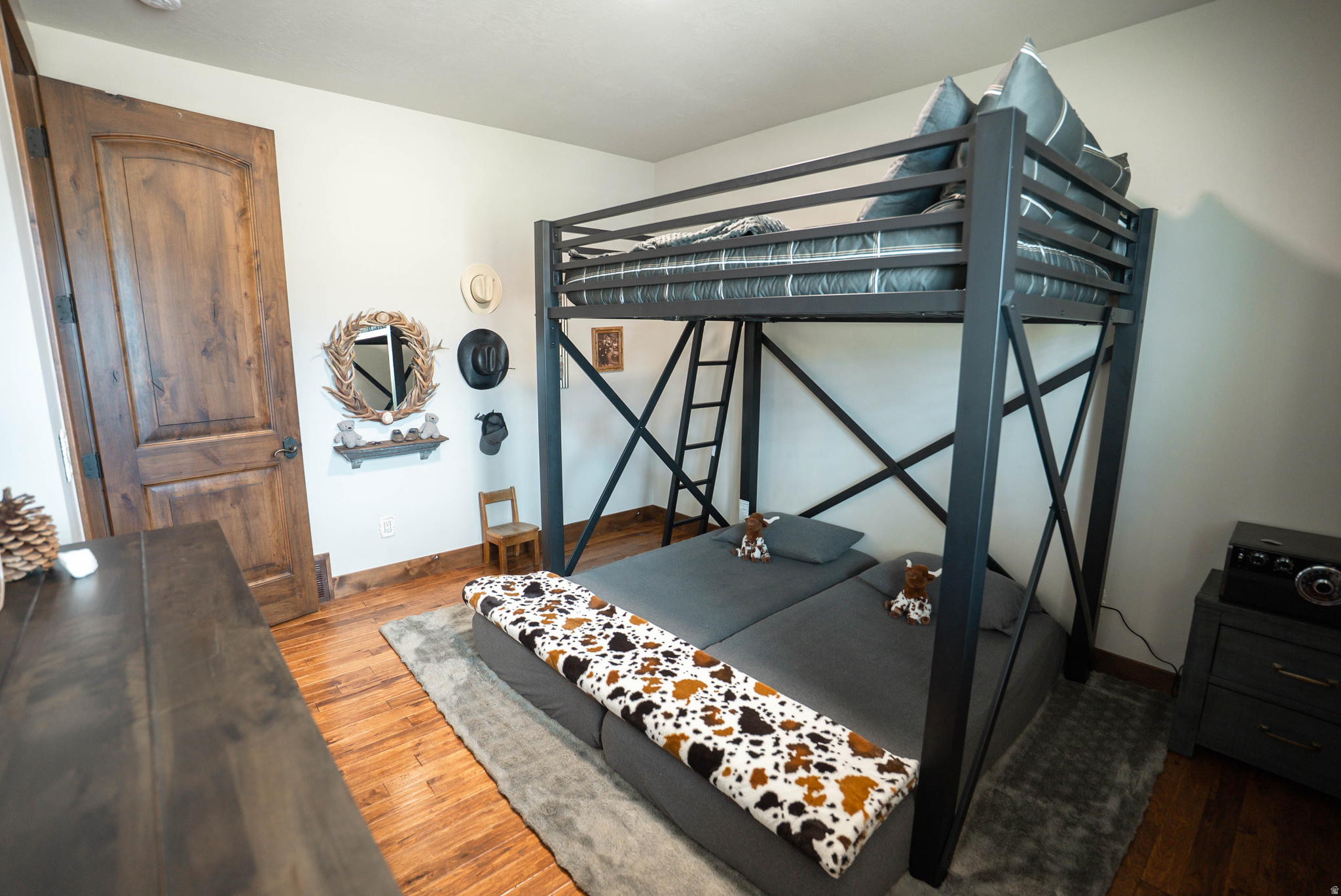 COTTONWOOD CANYON - Residential