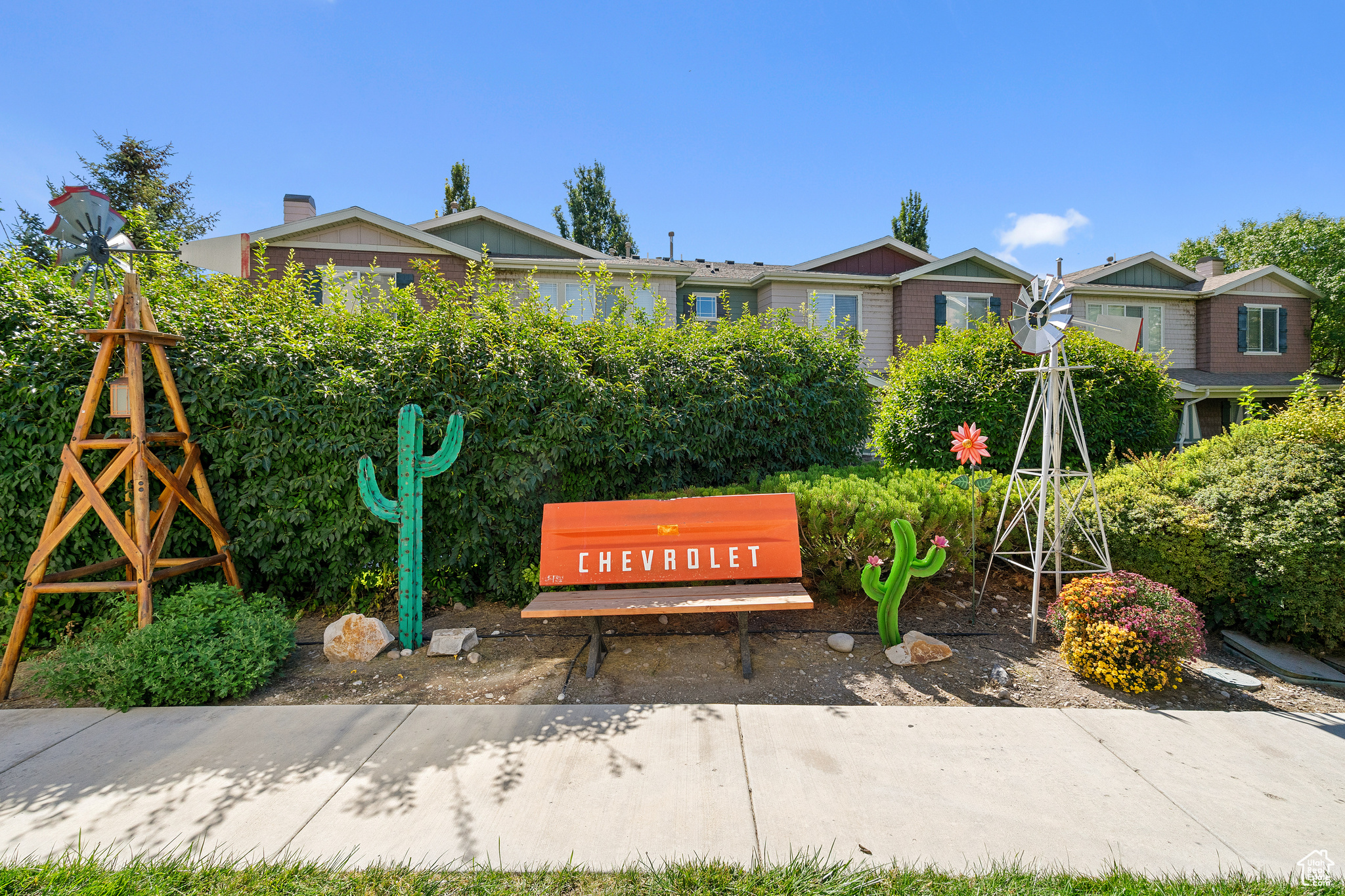 ROBINS - Residential