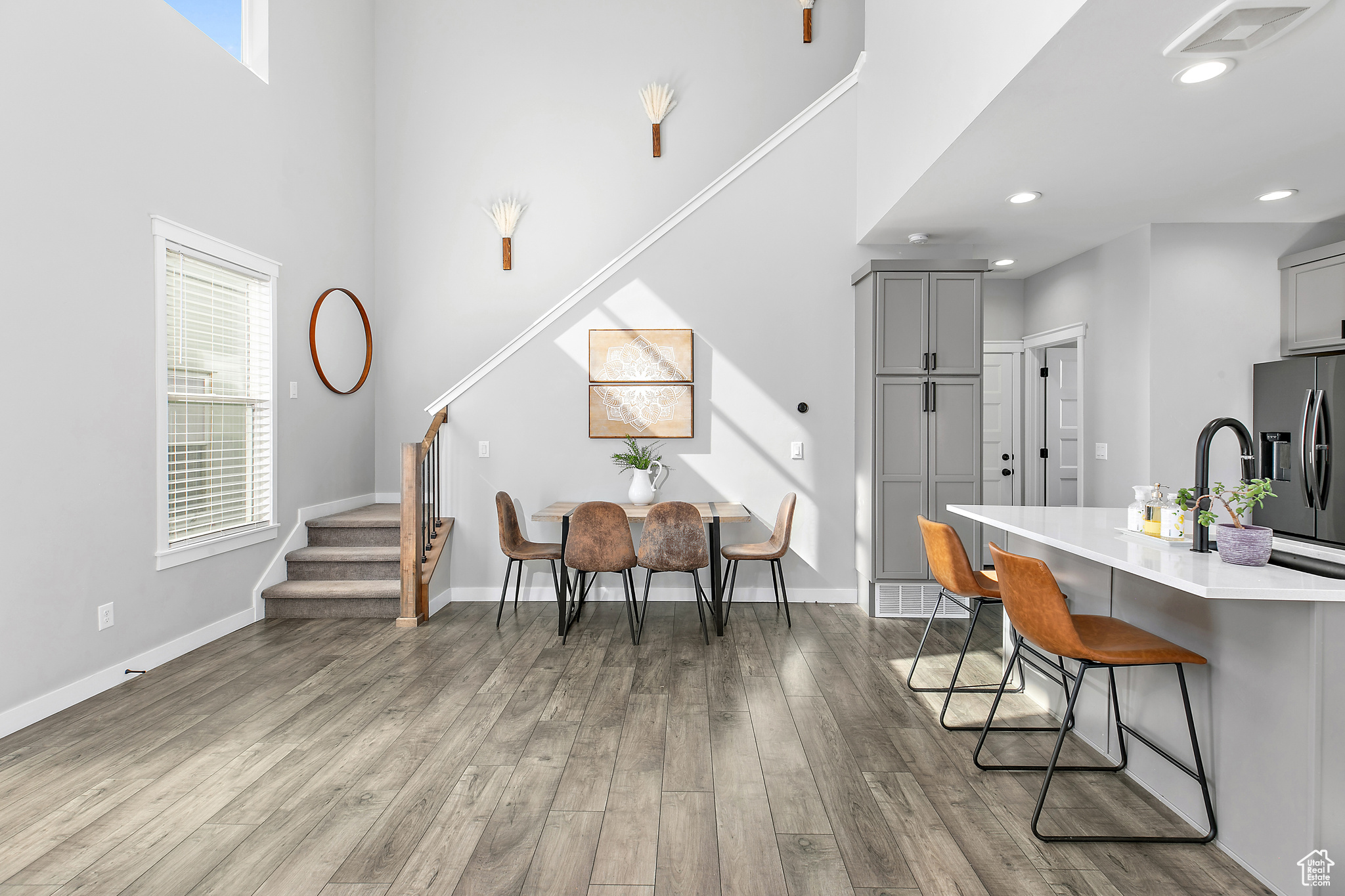 CREEKSIDE - Residential