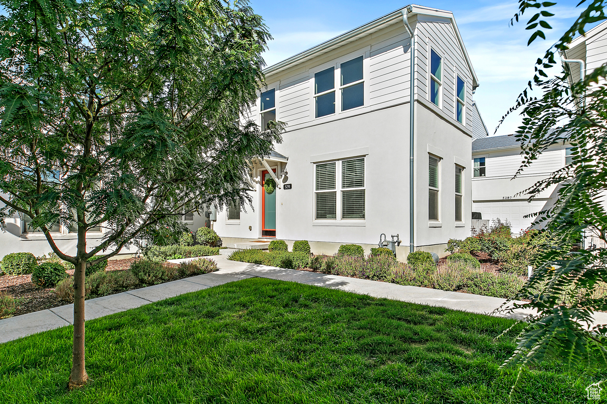 CREEKSIDE - Residential