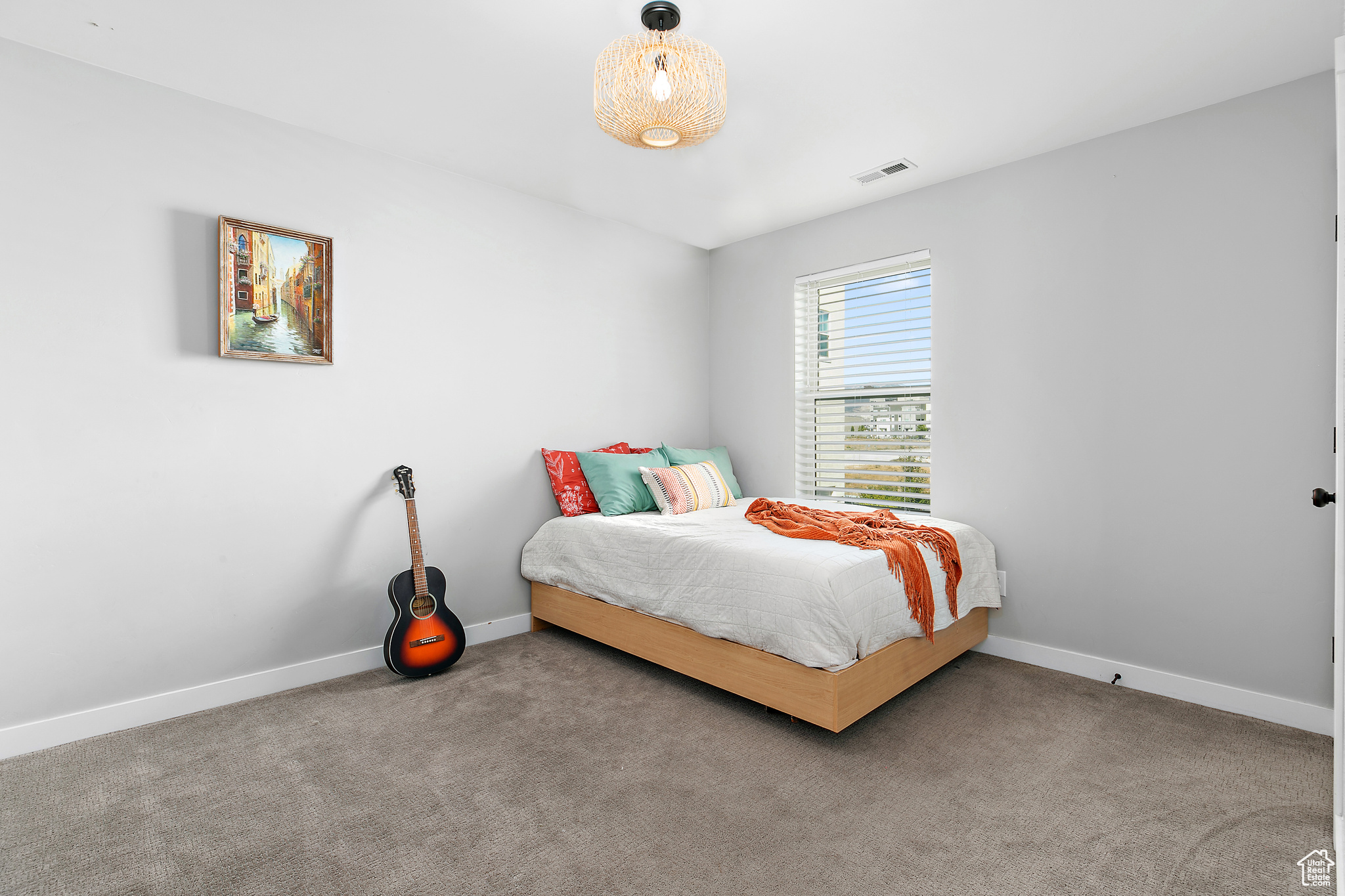 CREEKSIDE - Residential