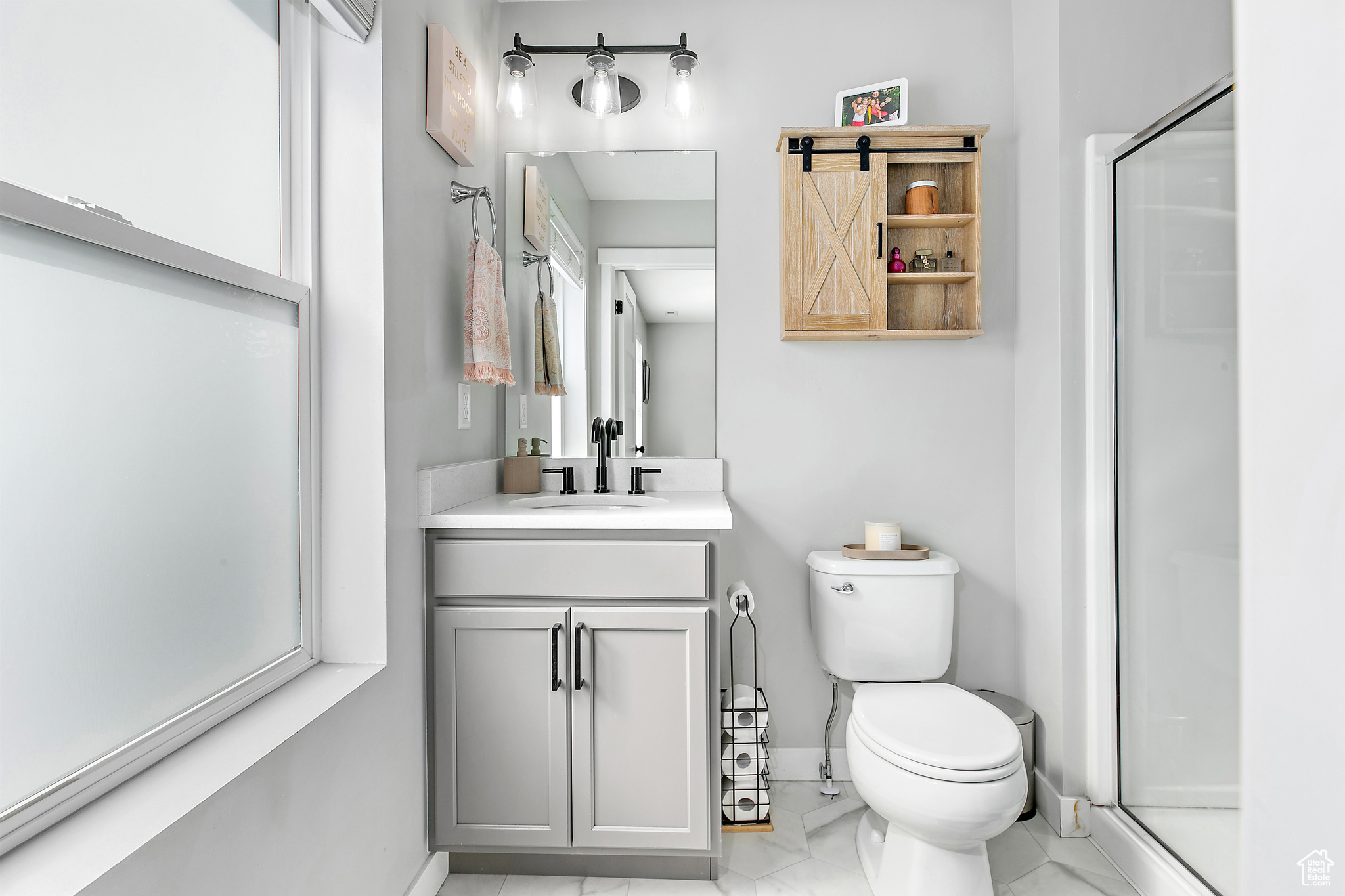 CREEKSIDE - Residential