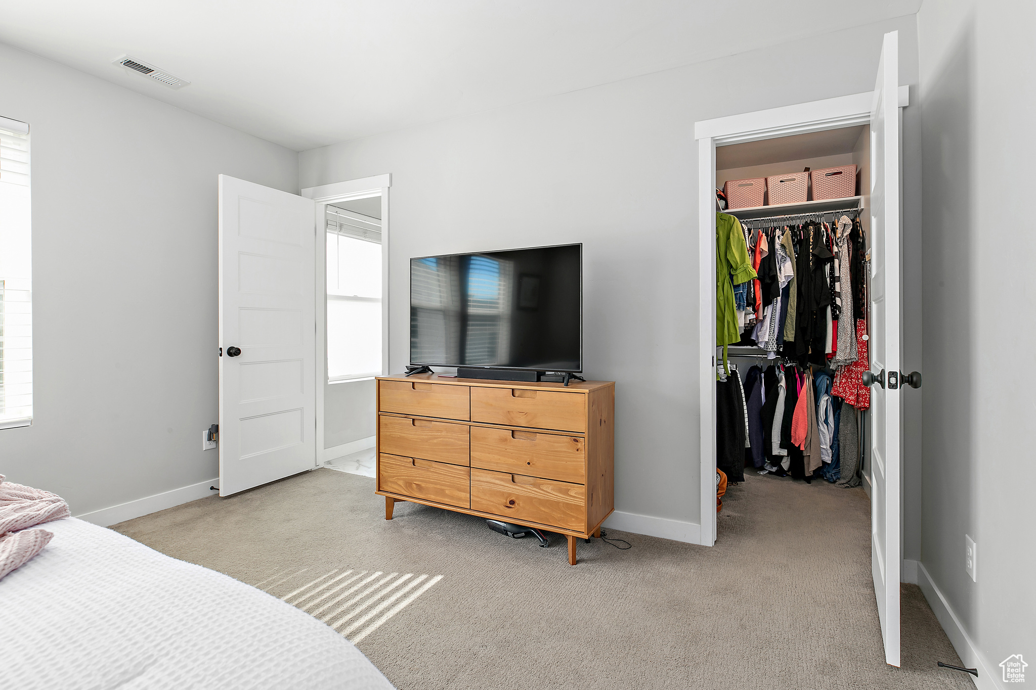 CREEKSIDE - Residential