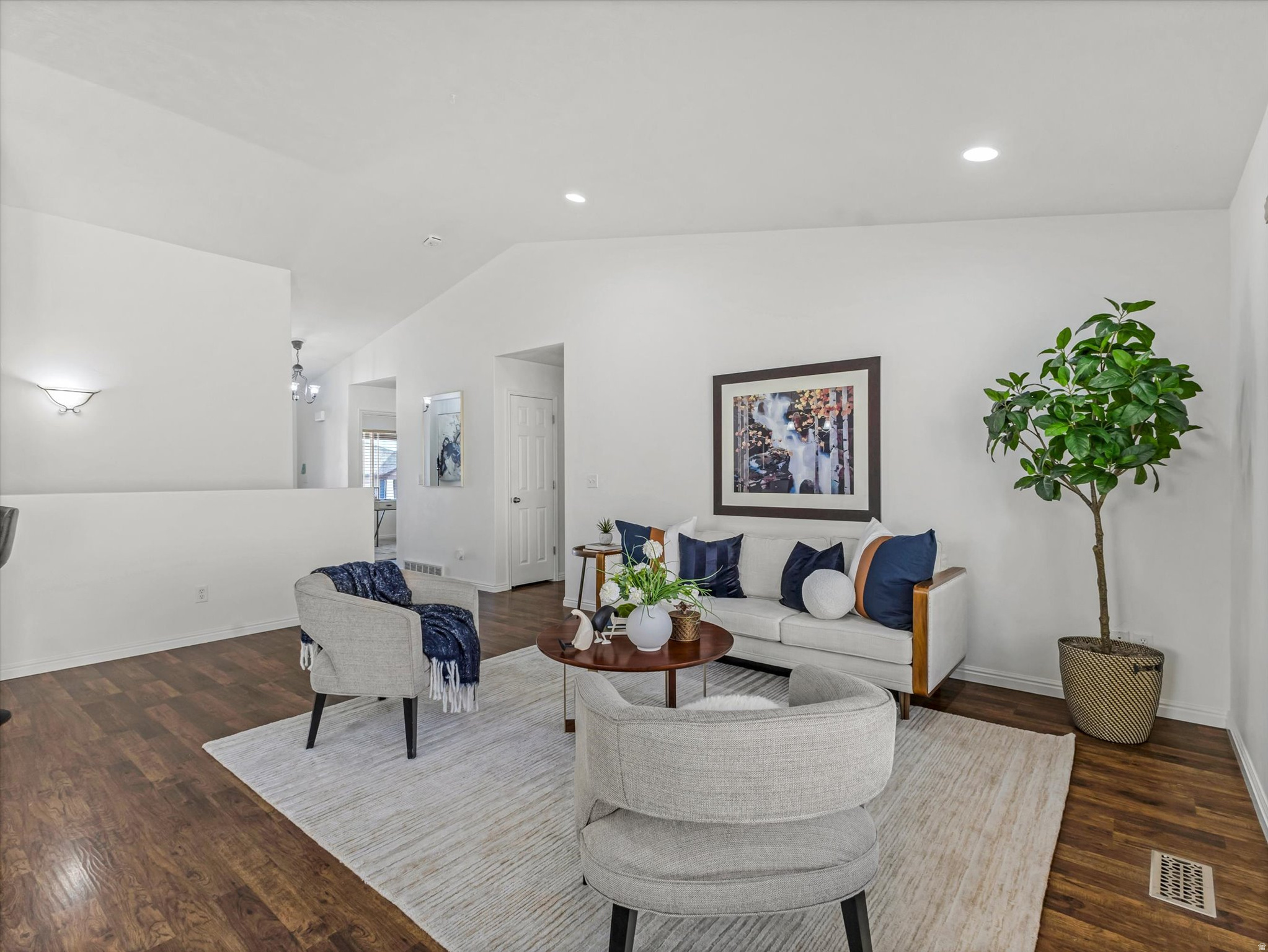 EAGLE CREST - Residential