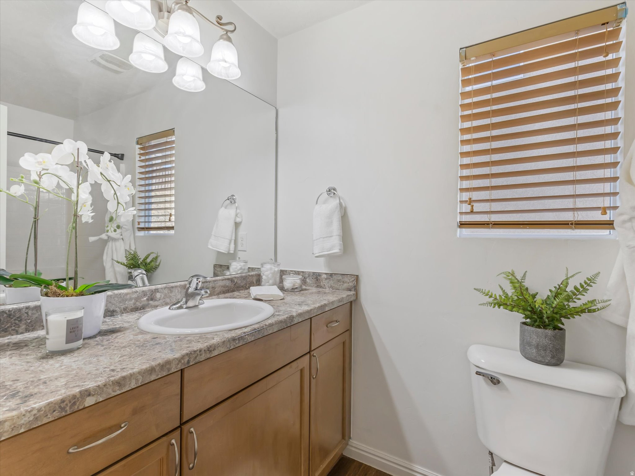 EAGLE CREST - Residential