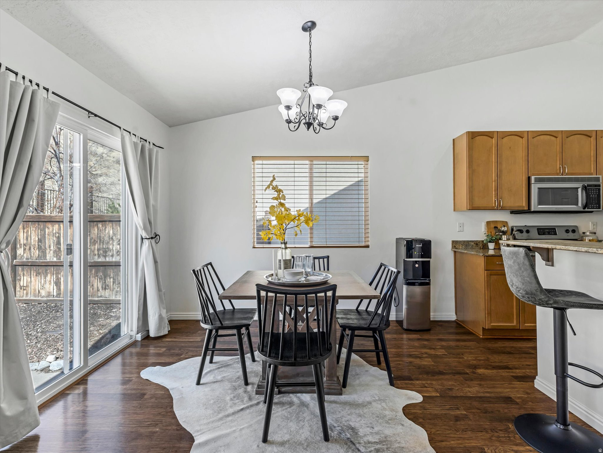 EAGLE CREST - Residential