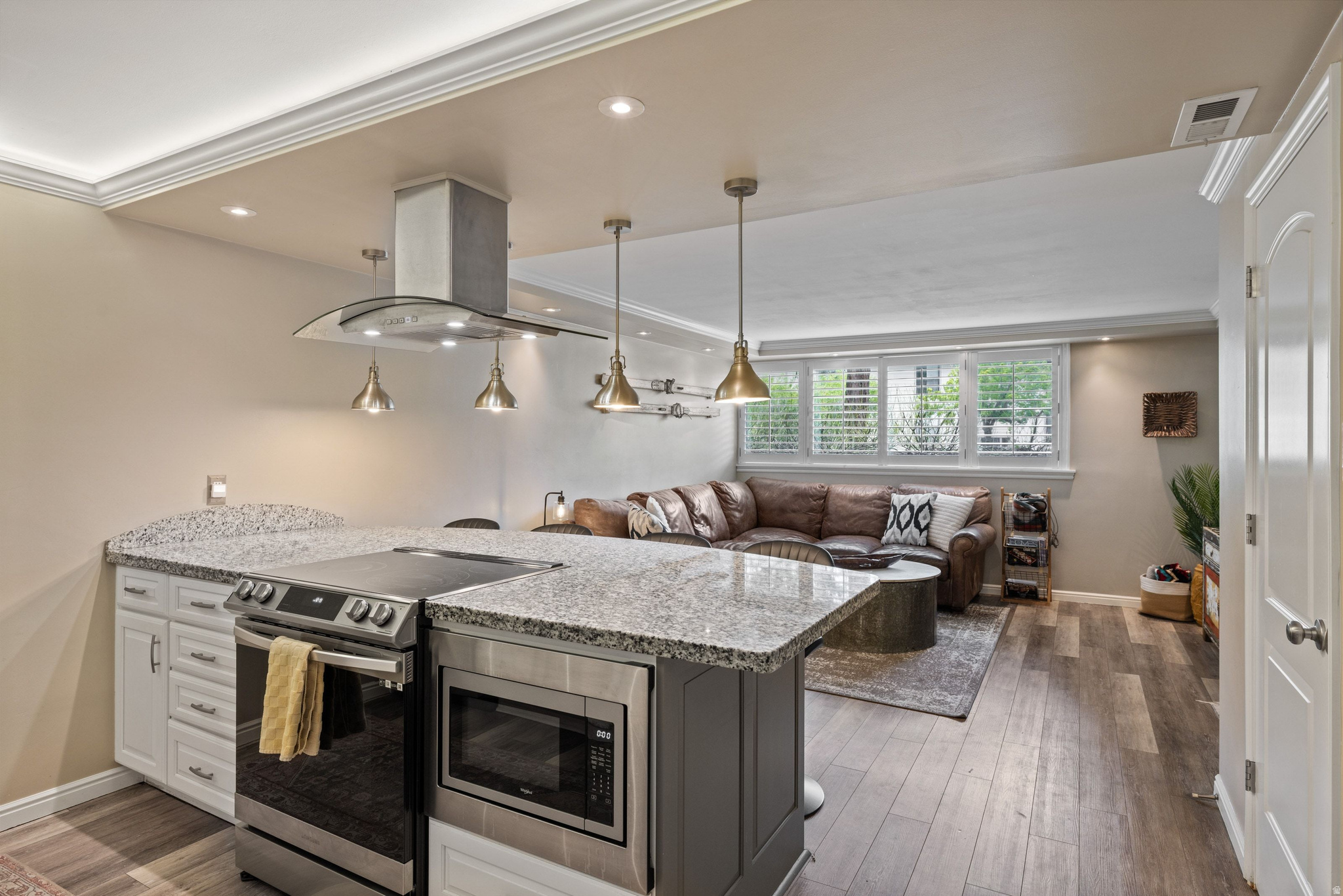 SNOW COUNTRY CONDOMINIUM - Residential