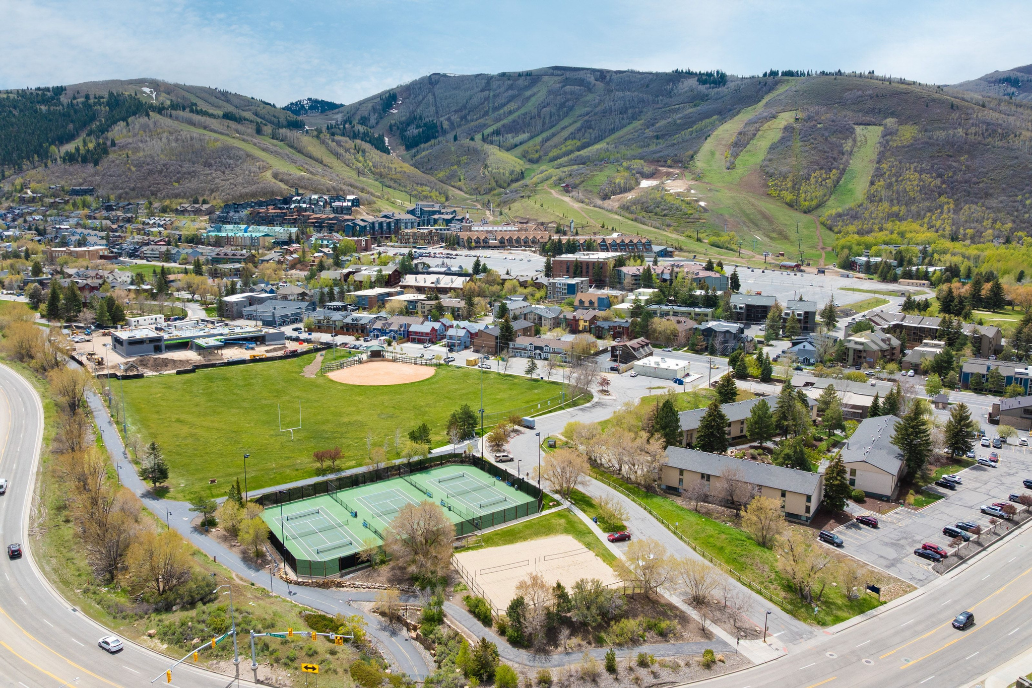 SNOW COUNTRY CONDOMINIUM - Residential