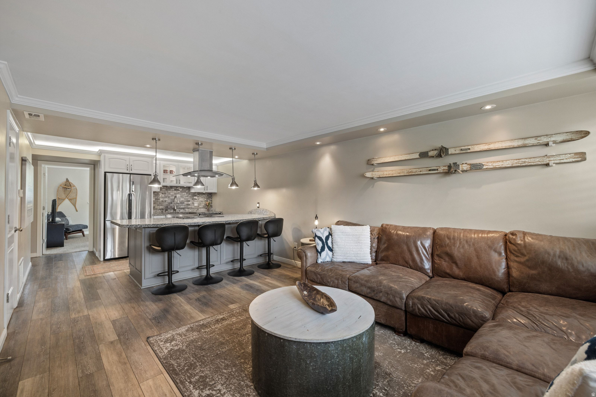 SNOW COUNTRY CONDOMINIUM - Residential
