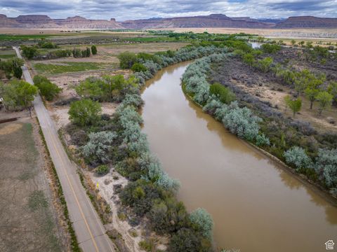Vacant Land For Sale - 2220 N Long St<br/> Green River, UT 84525