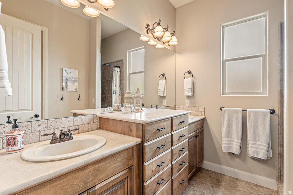 LINKS AT GREEN SPRINGS - Residential