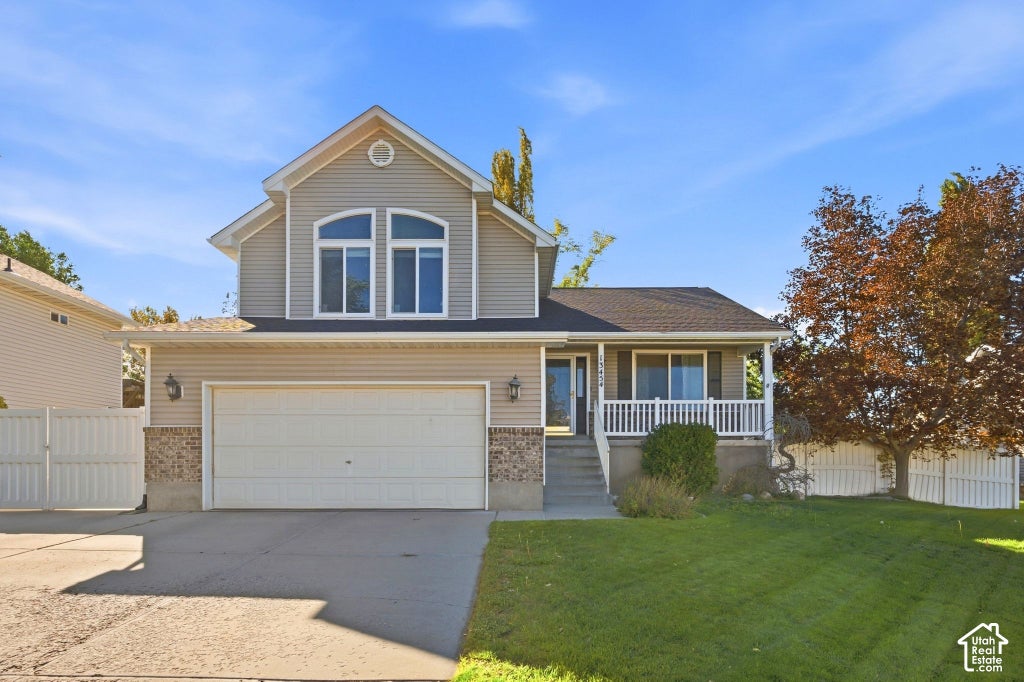 Photo of 13454 S BALLERINA WAY, Herriman, UT 84096 (MLS # 2187199)