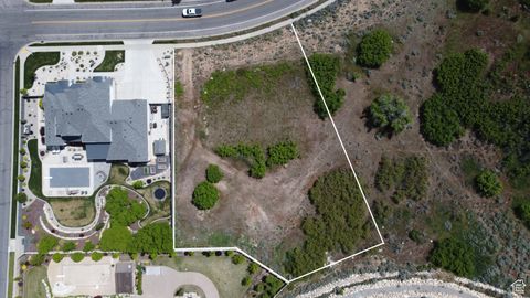 Photo of 287 E HERITAGE HILLS DR, Alpine, UT 84004 (MLS # 2033401)