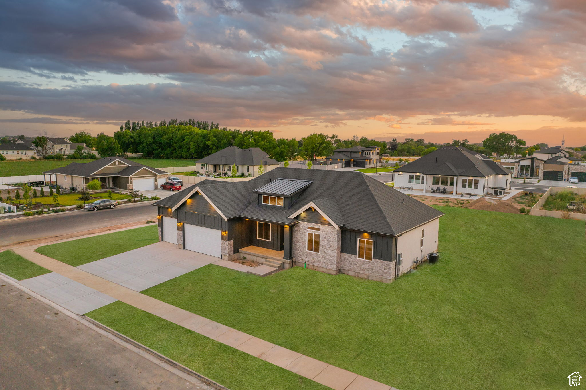 OAKRIDGE COVE - Residential