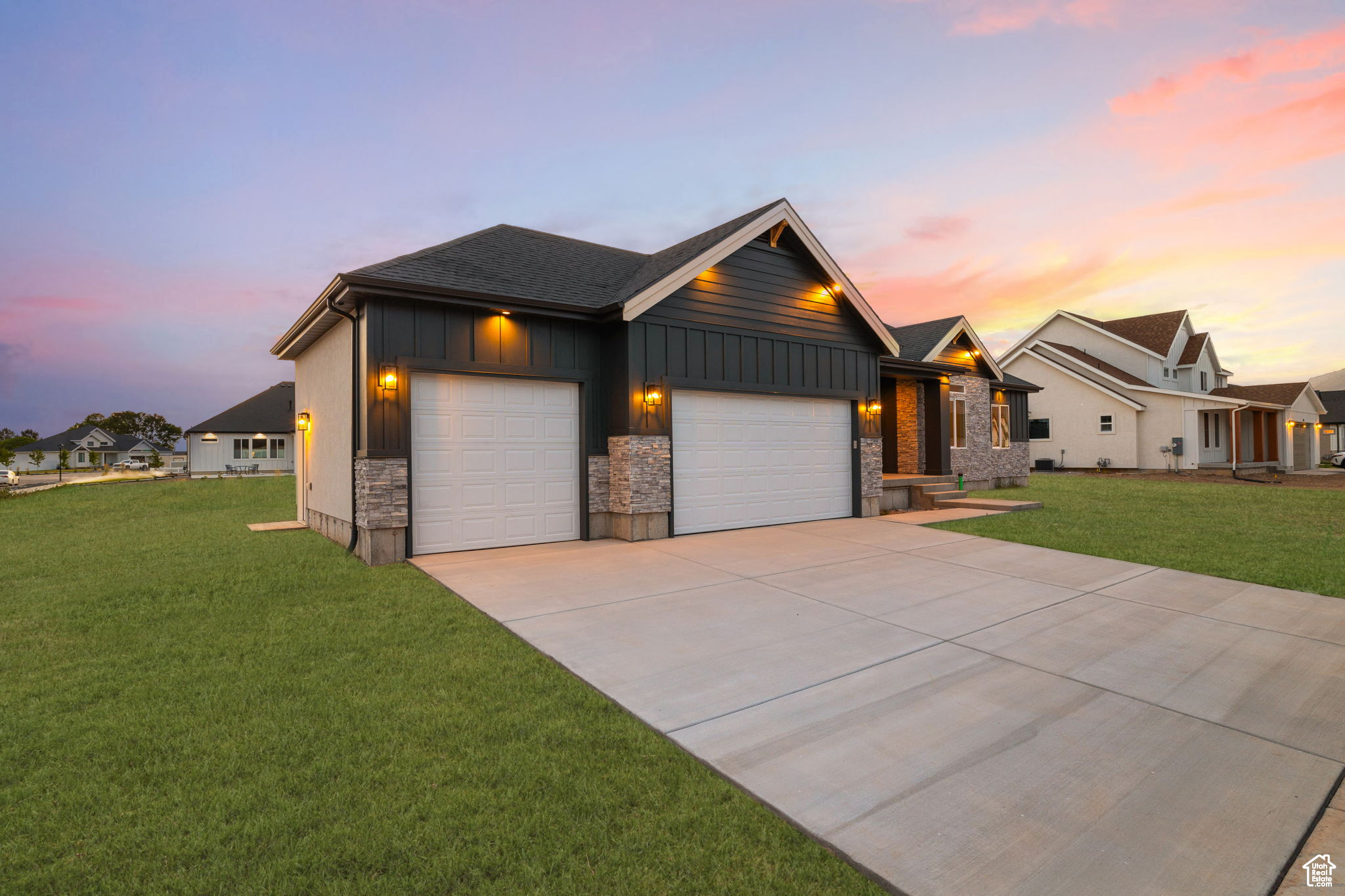 OAKRIDGE COVE - Residential