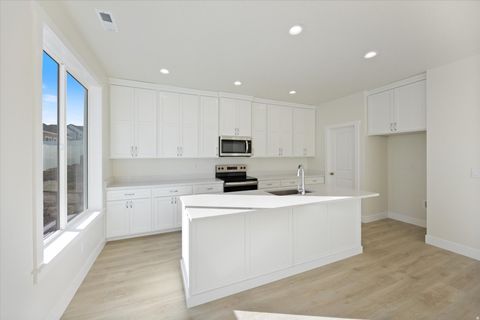 Tiny photo for 3350 E BAYWATER, Eagle Mountain, UT 84005 (MLS # 2129337)