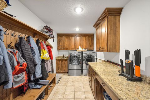 Tiny photo for 1130 N TWICKENHAM DR, Salt Lake City, UT 84103 (MLS # 2151561)