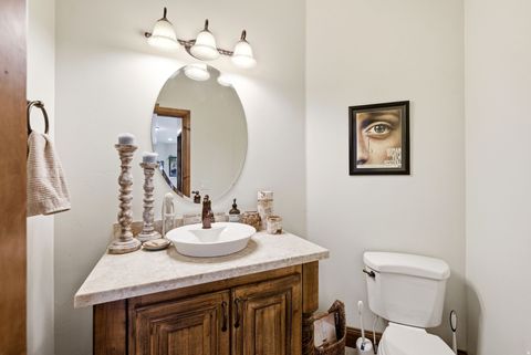 Tiny photo for 1130 N TWICKENHAM DR, Salt Lake City, UT 84103 (MLS # 2151561)
