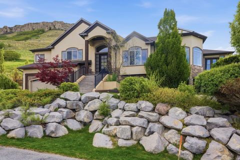 Photo of 1130 N TWICKENHAM DR, Salt Lake City, UT 84103 (MLS # 2151561)