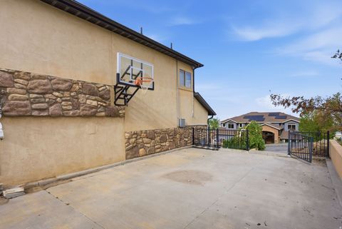 Tiny photo for 1130 N TWICKENHAM DR, Salt Lake City, UT 84103 (MLS # 2151561)
