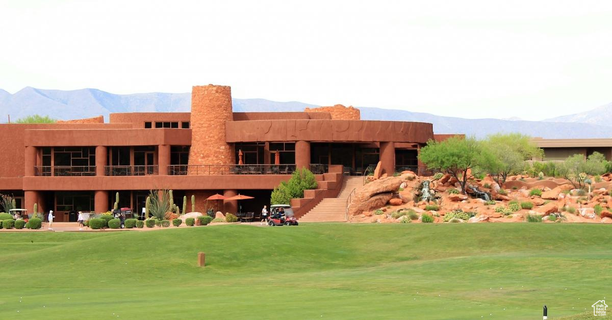 TOROWEAP AT ENTRADA - Land