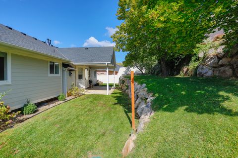 Tiny photo for 1306 N THORNFIELD RD E, Kaysville, UT 84037 (MLS # 2116180)